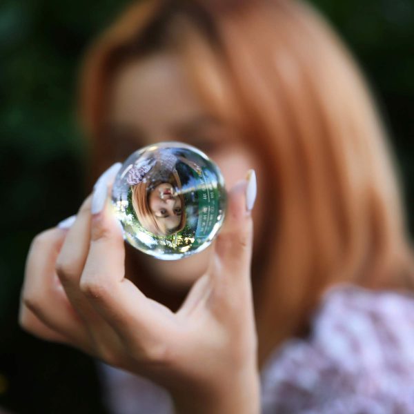 7 Cool Ideas for Crystal Ball Photography